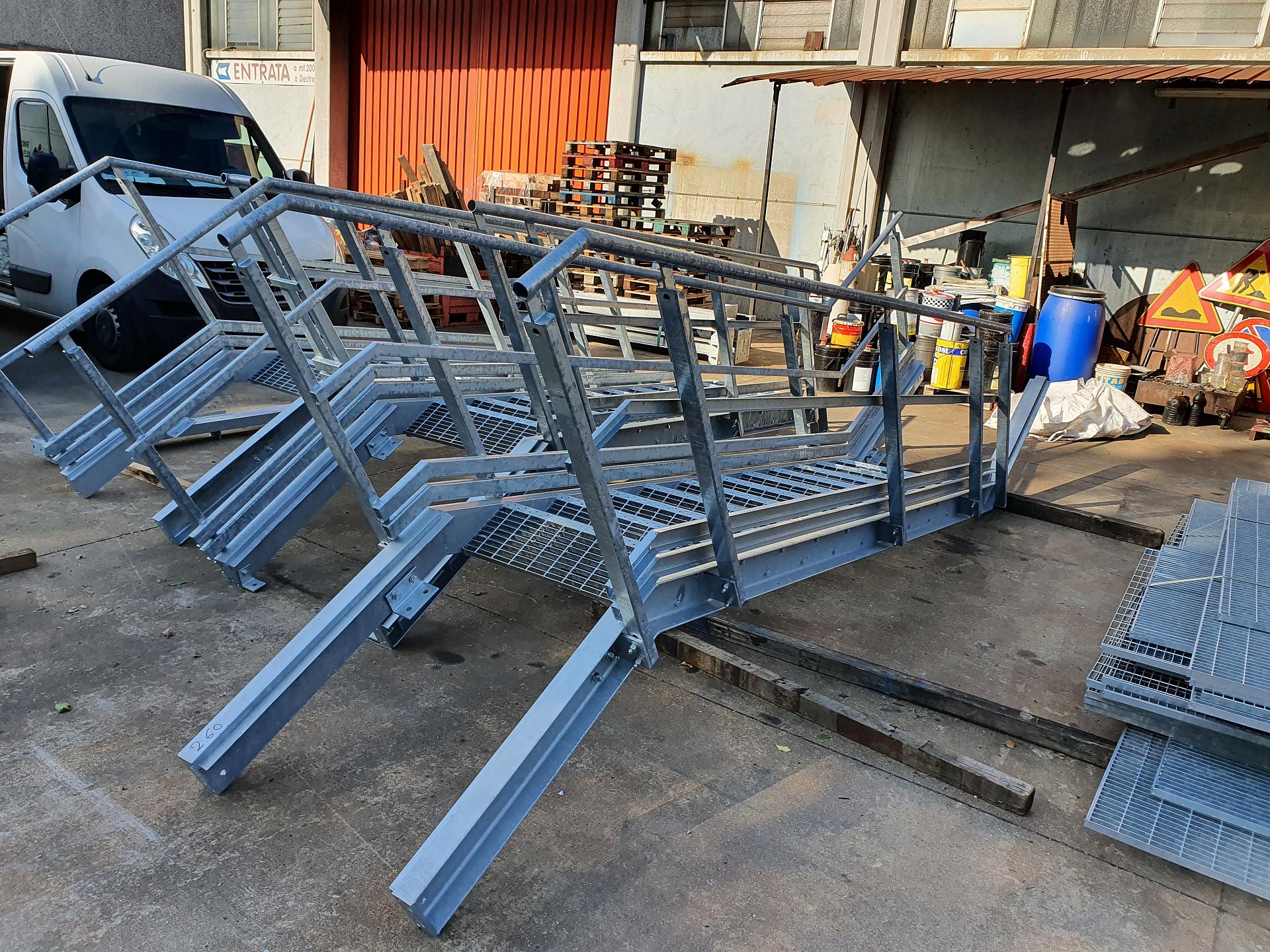 Metal building structures - Stairway and gangway