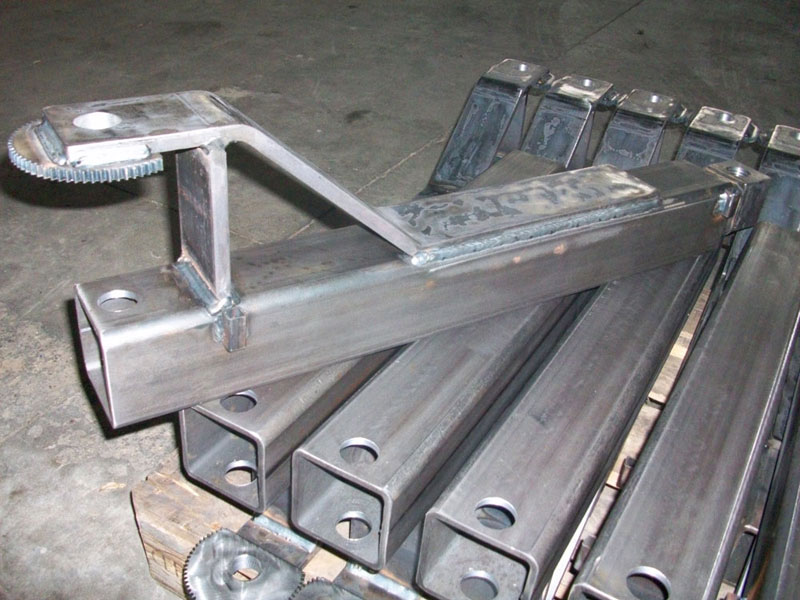 Metal structures for elevator